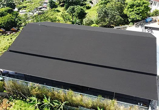 Atap Maxxiroof warna Black